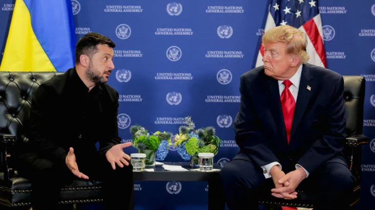 Maketa Trump Zelensky