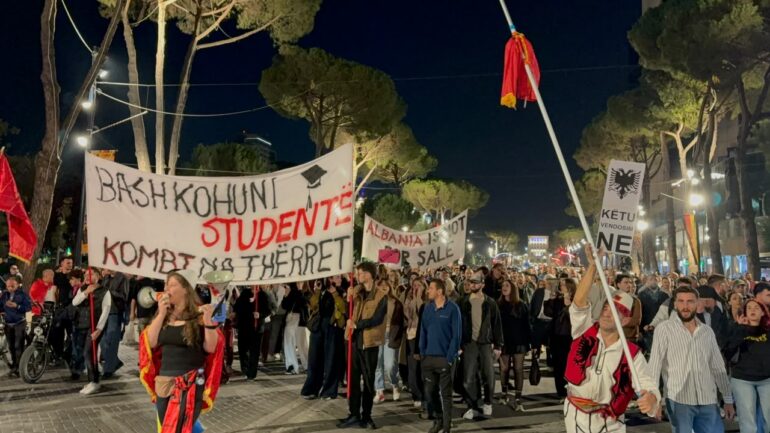 Protesta 129 19