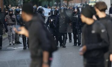 Protestat Ne France Nxenesit