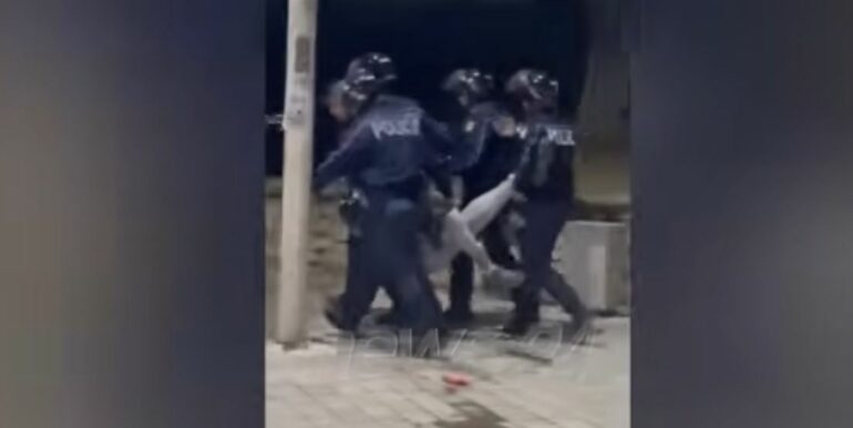 Protetaaaaaaaaaaaaaaa