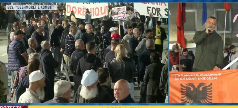 Protetsaaaa