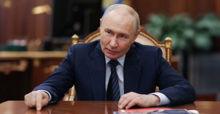 Putin32 Mkt