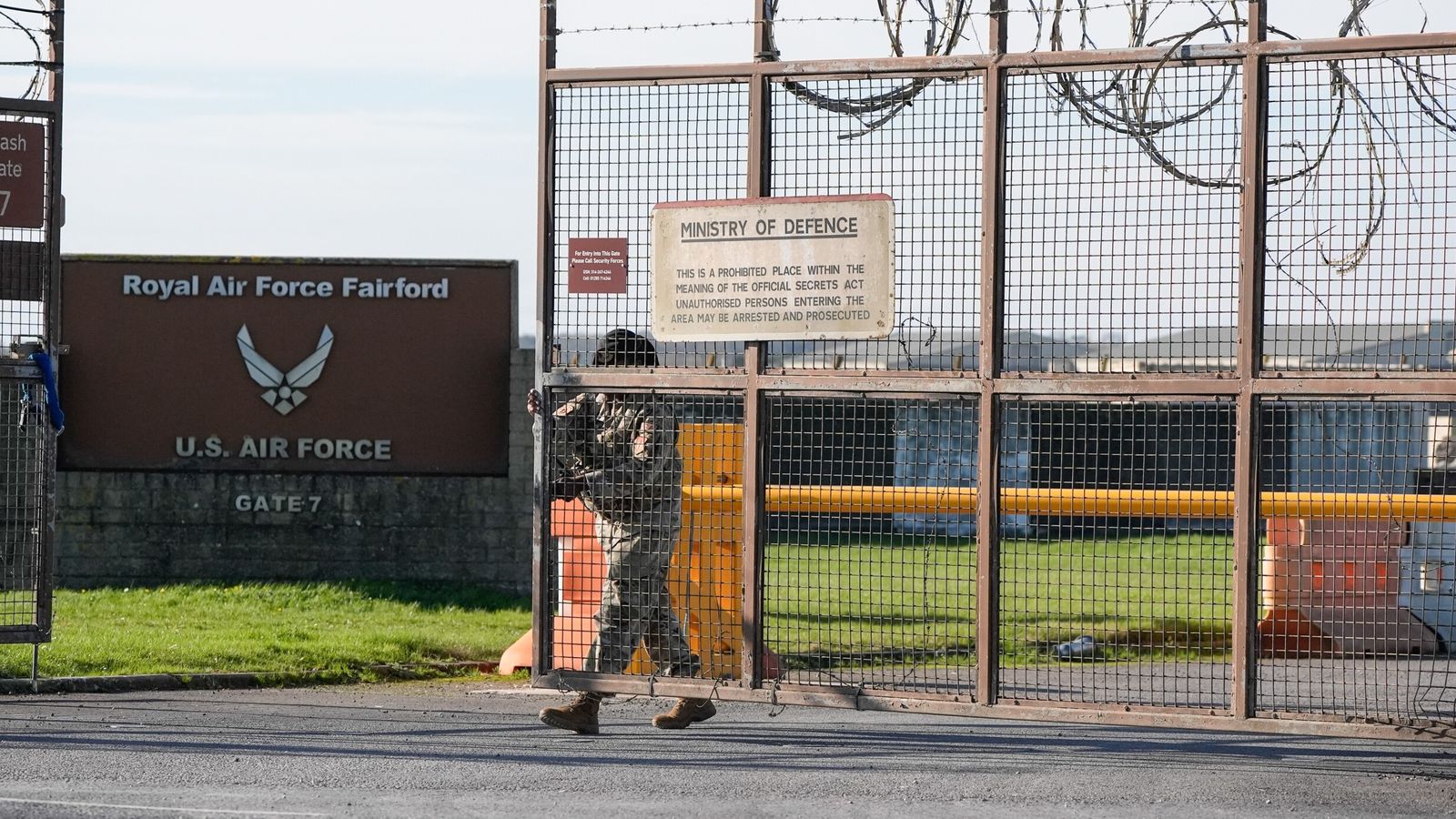 Arrestohet 27 vjeçari në Londër  dyshohet për përgatitje aktesh terroriste lidhur me incidentin në RAF Fairford
