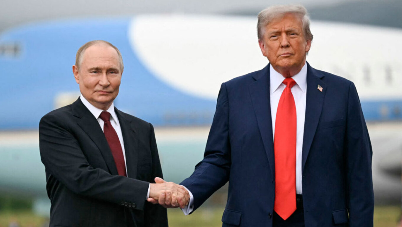Vetëm një muaj pasi i miratoi  Trump pezullon sanksionet e reja ndaj Rusisë