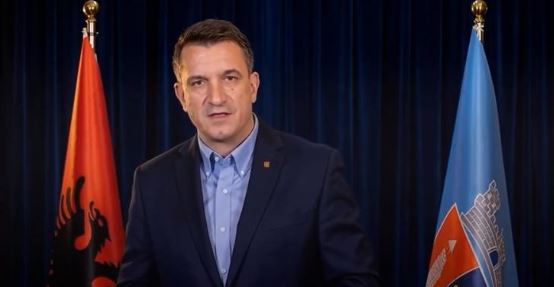 Mesazh i kryebashkiakut Veliaj me IA  Dreka falas për çdo nxënës  Asnjë pengmarrje nuk na ndal 